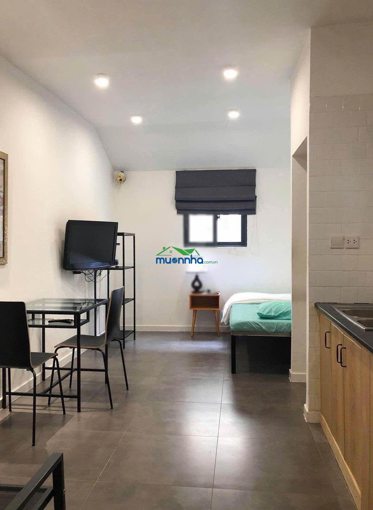 Chdv 5 tầng sát mt - gần chợ hòa hưng, sân khấu lan anh - 4pn khép kín - thu 360tr/năm - chỉ 6.59t - 3