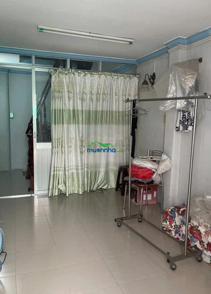 Hẻm xe tải - tân bình sát vách quận 10 - nhà xây kiên cố - sổ vuông - nở hậu - nhỉnh 4 tỷ. - 2