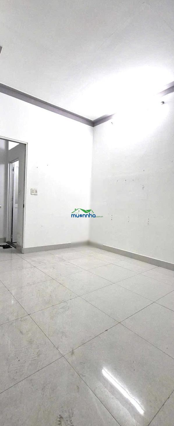 Hiếm nhà liên khu 4 - 5 sát mặt tiền hiếm nhà liên khu 4 - 5 sát mặt tiền chợ hẻm ô tô 5m thông dt - 3