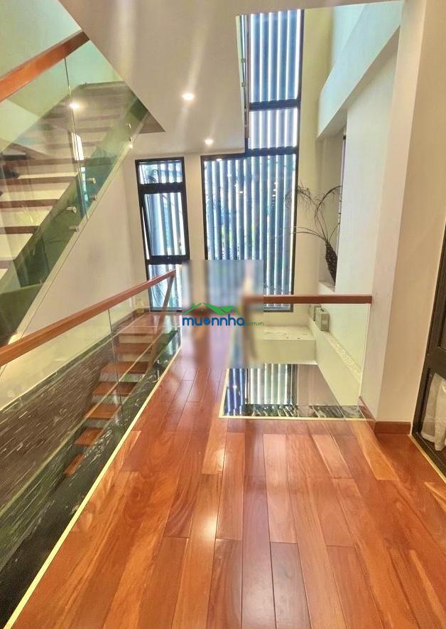 Phú nhuận: 14,9 tỷ, vip hxh hoàng văn thụ. btct 5 tầng, thang máy, dt 90m2. 6pn, 7wc - 2