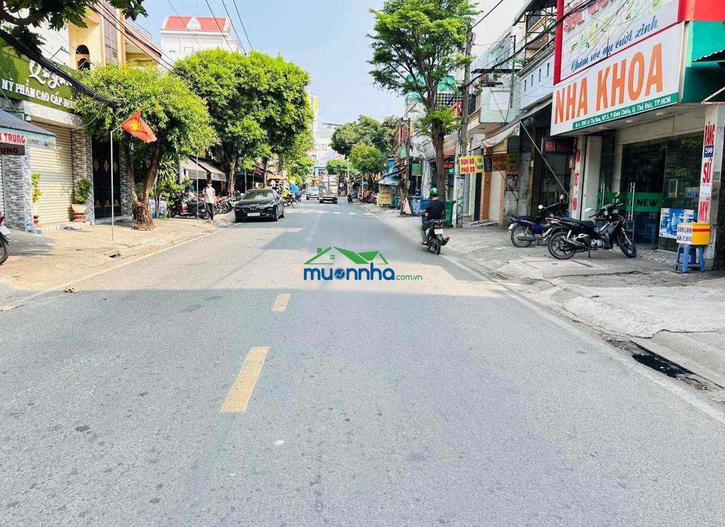 Quá ngộp - bán nhà 2 tầng - hxh - đs 8. linh xuân - giá 55tr/m2 - sân ô tô - 3