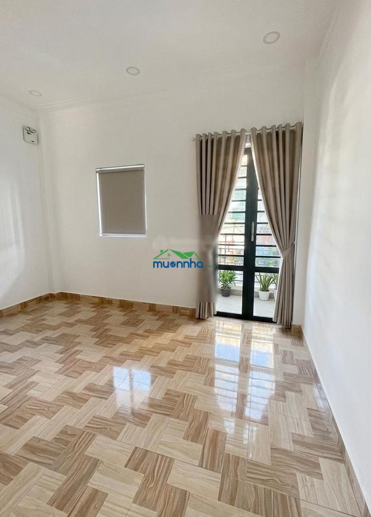 Nhà lầu 5x8m đường nguyễn văn quá gần giáo xứ chợ cầu. có 2pn 2wc, ban công, giá 1,65 tỷ - 2