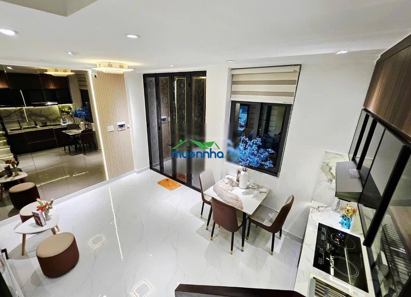 Hot hot hot giảm gần 200 triệu, chỉ còn 3 tỷ 480 triệu - 3