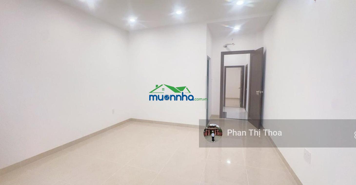 Gấp bán chủ giảm nhanh - nhà kết cấu ở ngay, có sân rộng - 96m2, 4pn - phạm văn đồng đi bộ - 8,6ty