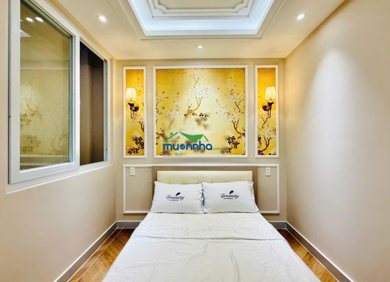 Nhà phố xây mới 100% trệt lửng 3 lầu nằm trong khu phân lô đồng bộ cao cấp