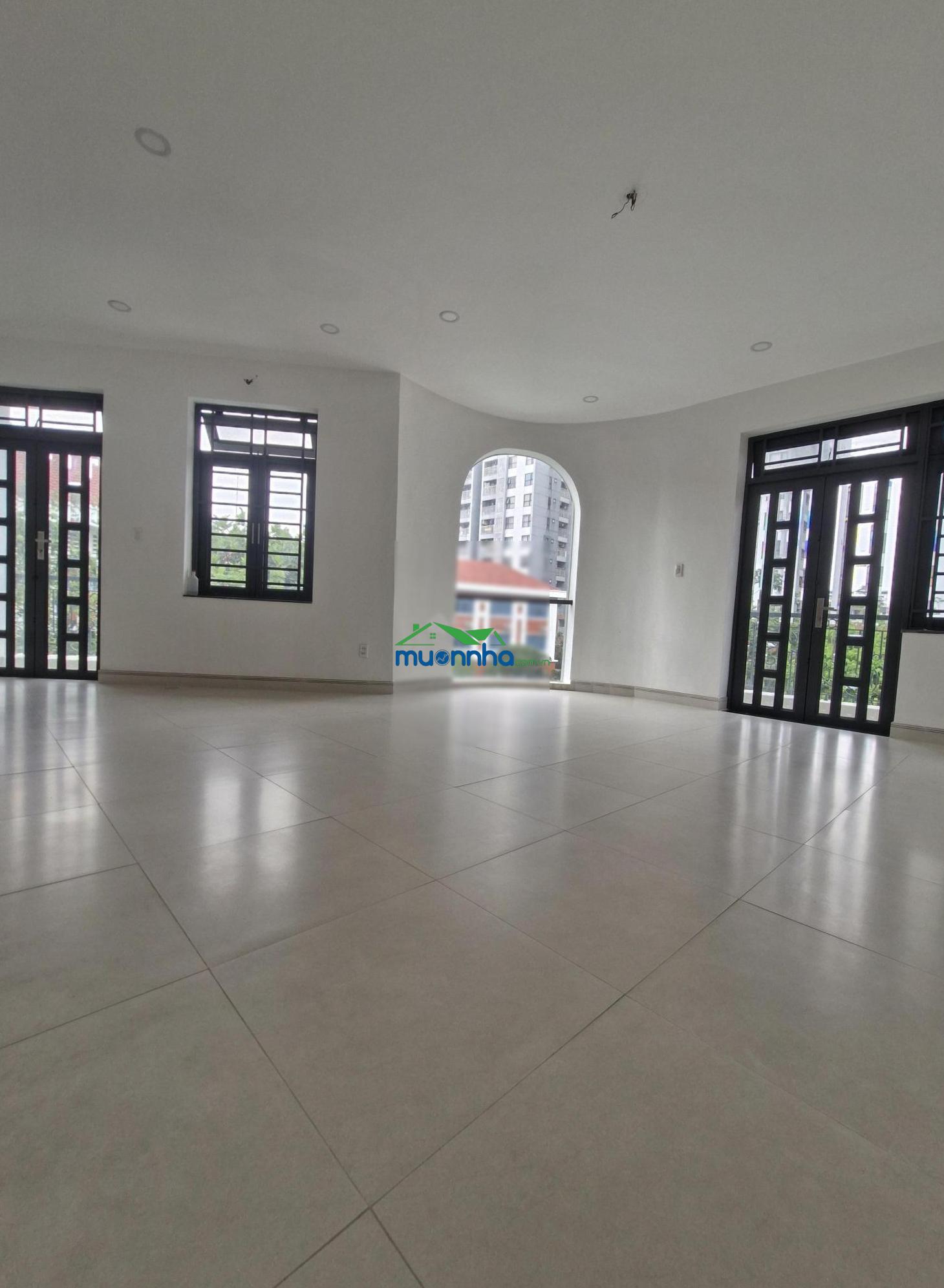 Bán nhà riêng xây kiểu biệt thự khu sài gòn coop, dt đất 215m² - 2 lầu, st. hh 1%