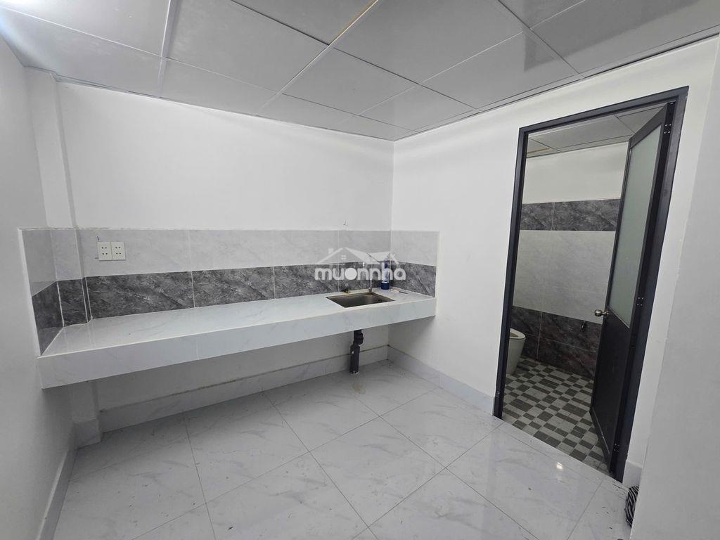 Cho thuê nhà làm vp, hoặc xưởng có 1 trêt 1 lửng 2 phòng ngủ 2wc - 2