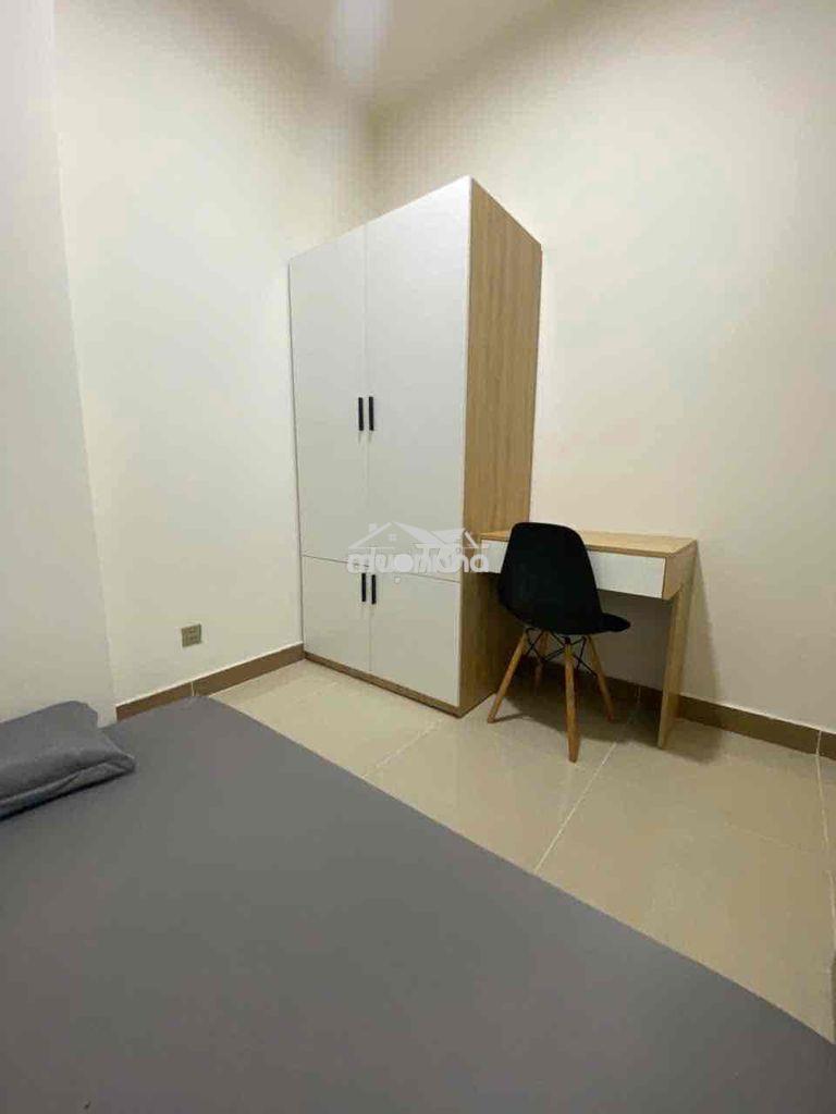 2.1tr phòng full nt vào ở ngay cách phú mỹ hưng chỉ 1km