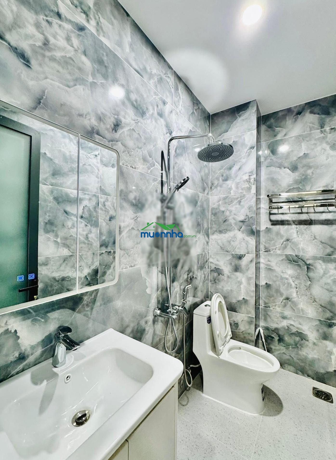 Đường 2 xe ô tô ký con - bến thành - q1, gần ga metro bến thành. 75m2, cho thuê 27tr/tháng - 4