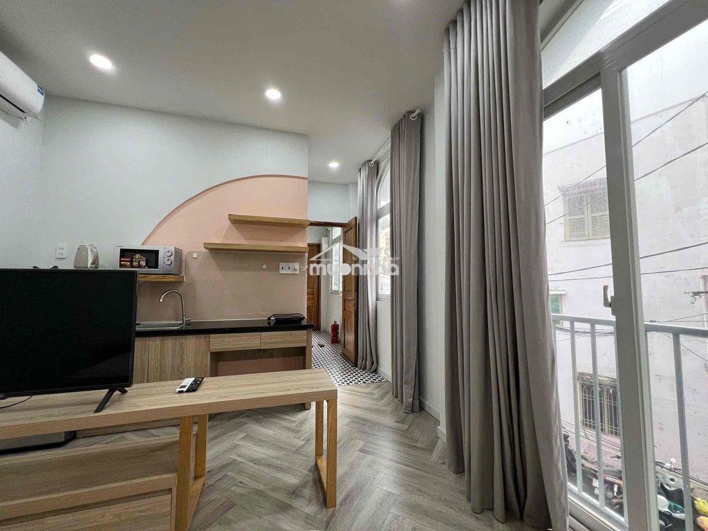 Căn hộ cao cấp ban công phú nhuận 7tr full nội thất - 2