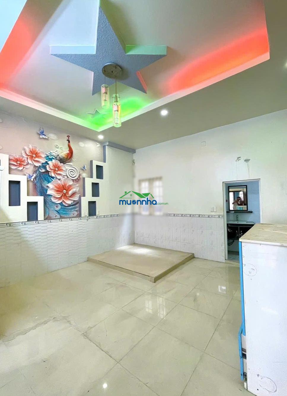 Nhà phố phú hữu giáp quận 2, xe hơi ngủ trong sân 80m dt sàn 176m ngang 5,2m, chỉ 6,5 tỷ - 2