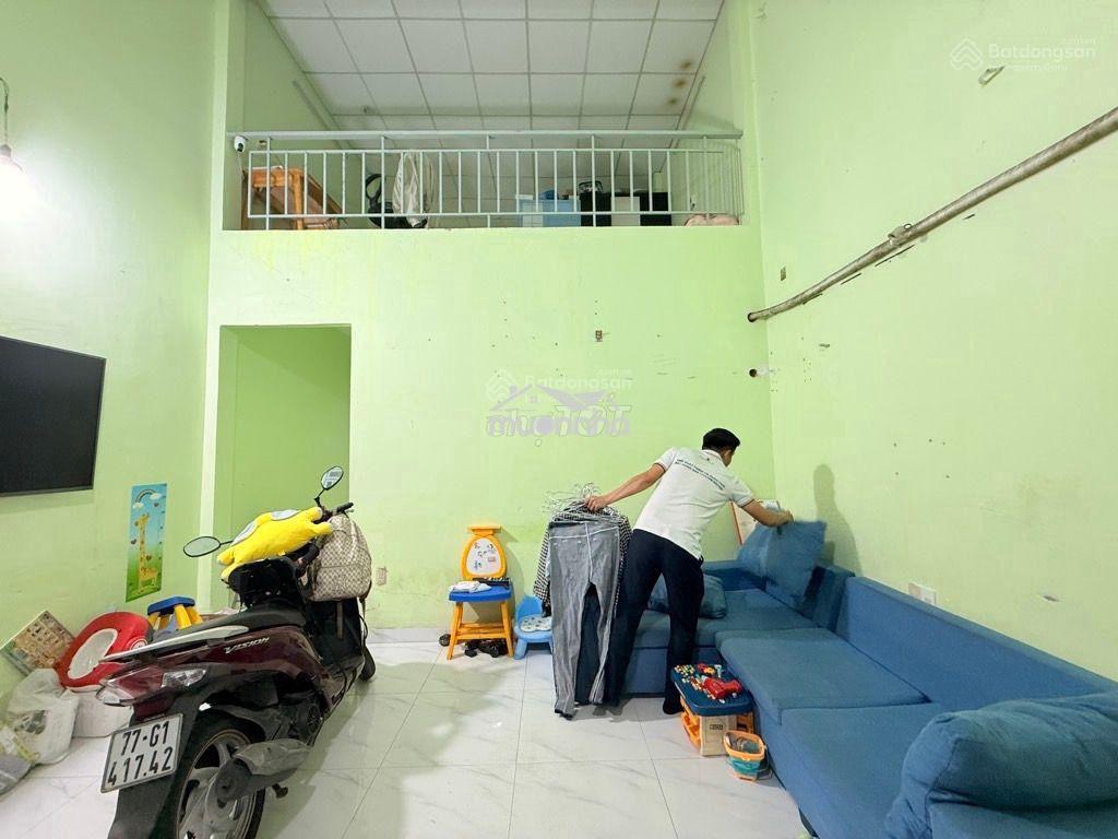 Bán nhà đường dht31, hiếm nhất khu vực, dòng tiền tốt - 2