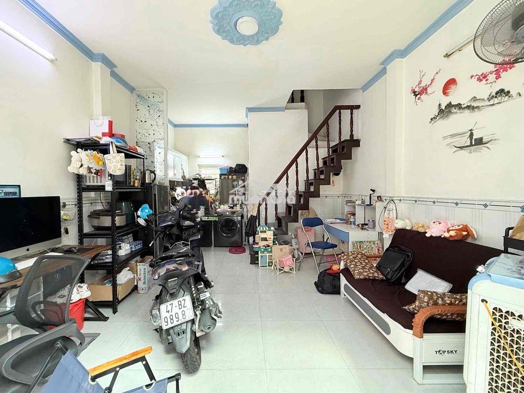 Hàng hiếm chỉ 2.x tỷ có ngay nhà 2 tầng 4.1*5.5m . hxh phan huy ích - 2