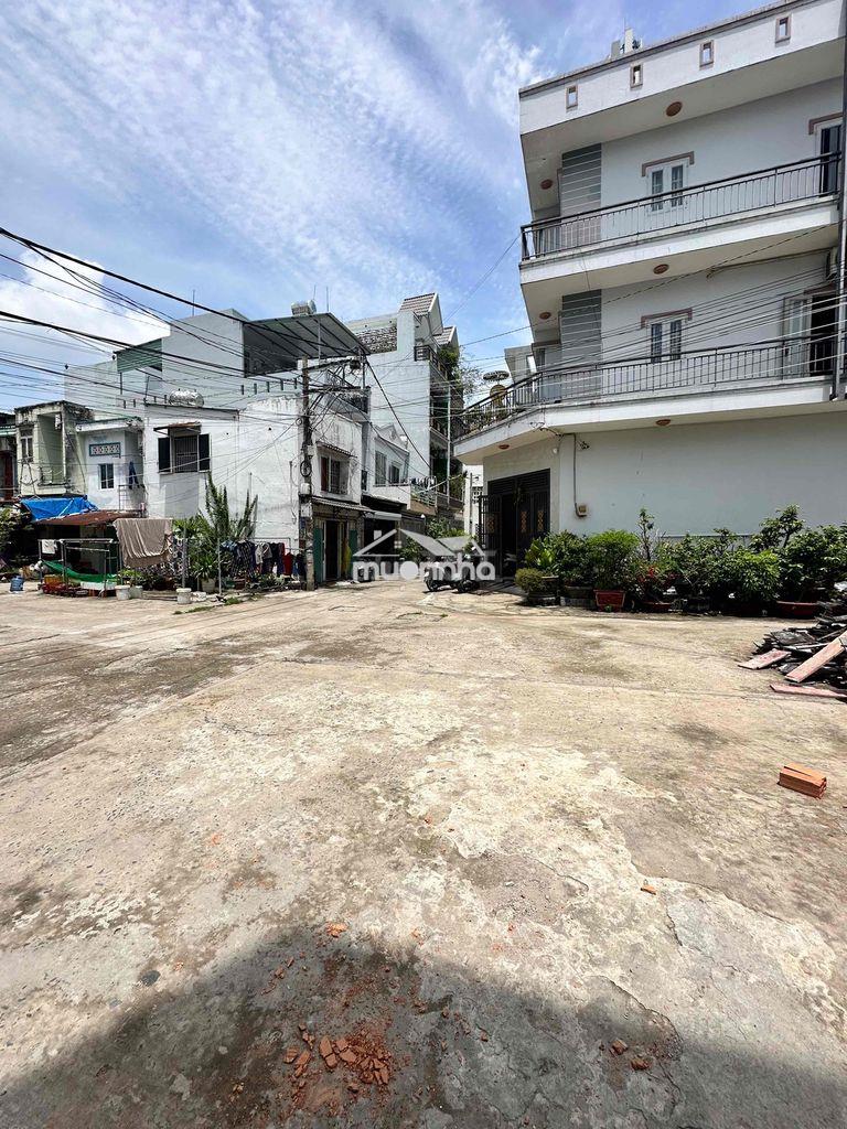Nhà góc hẻm thông thoáng gần mt đường mễ cốc f15 q8 ! shriêng - 3