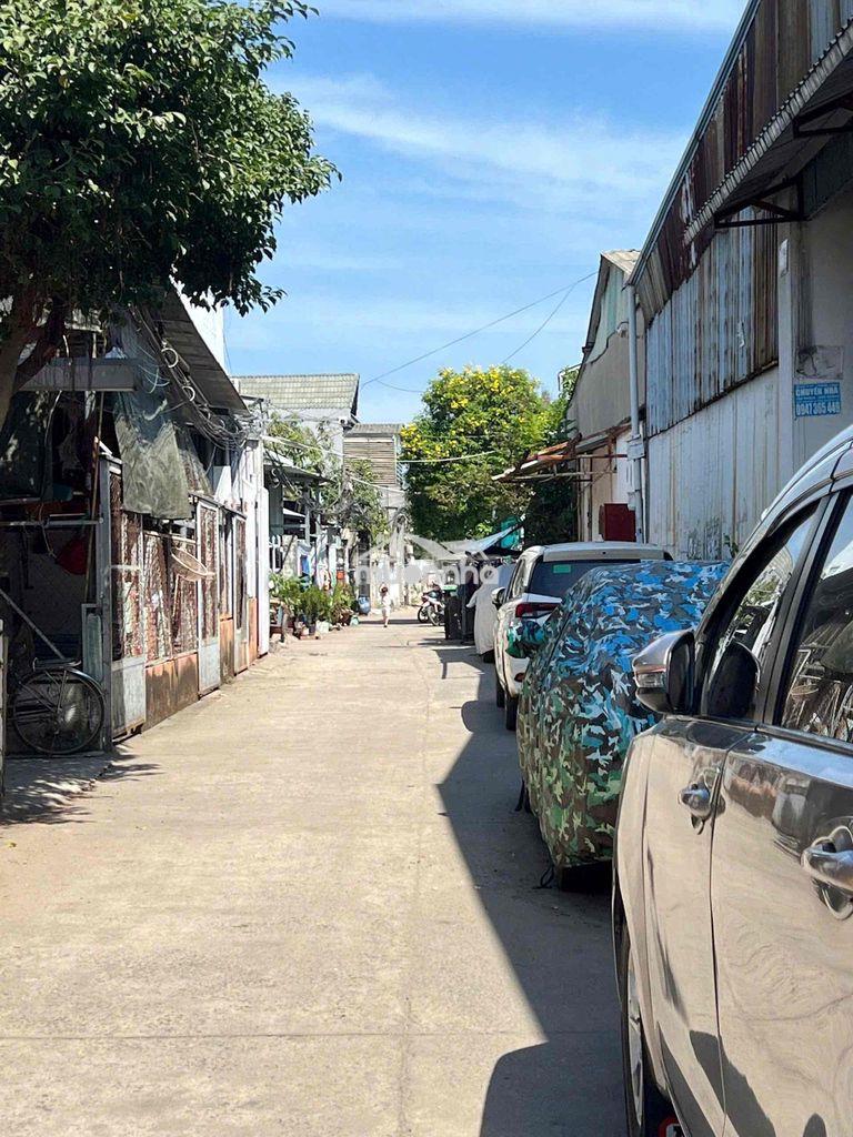 Nhà ngô chí quốc cách mặt tiền 20m,hẻm 2 xe tải né nhau - 3