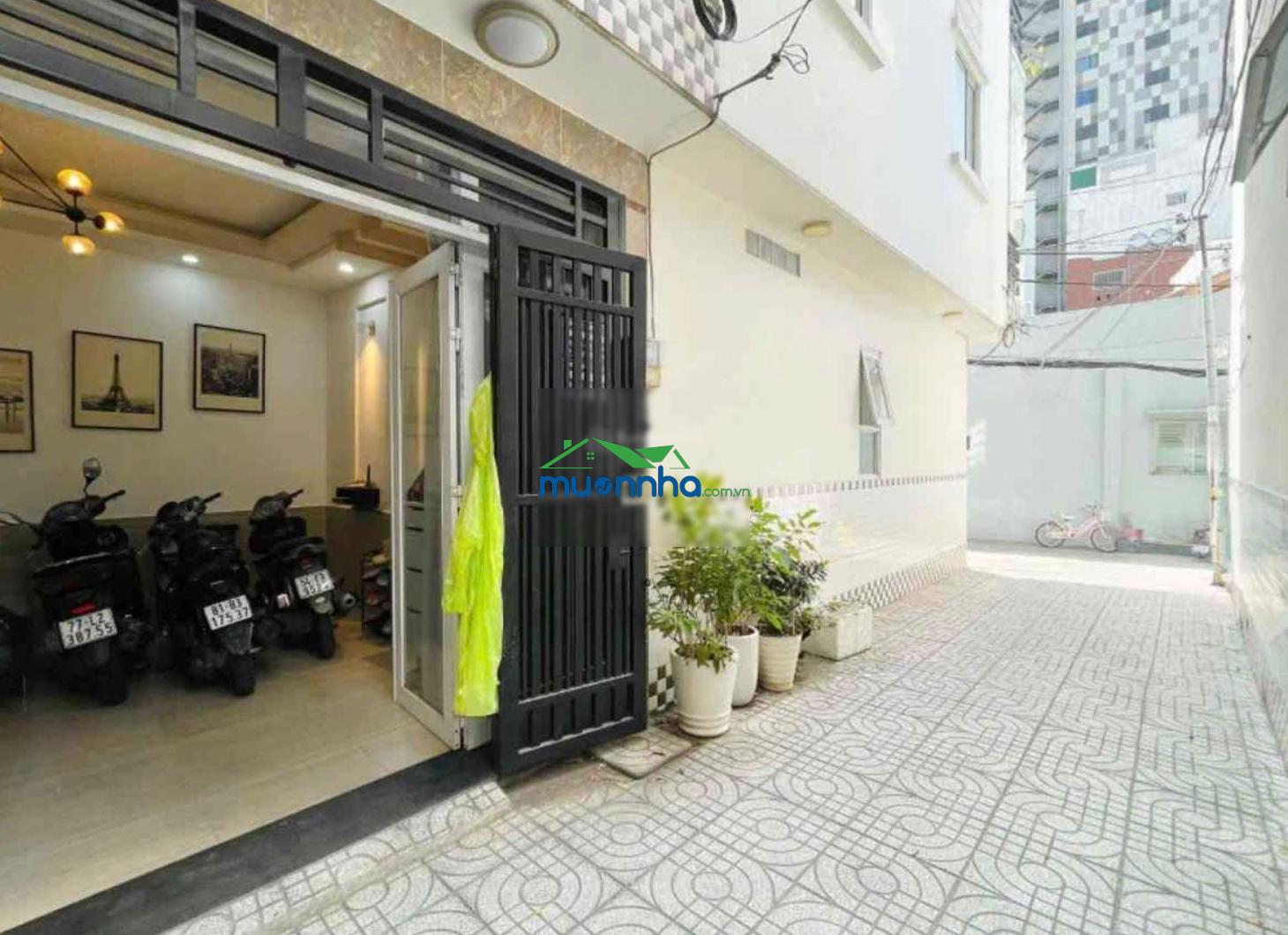 Hẻm xe hơi cách mặt tiền phan đăng lưu chỉ 20m, 4,1x12m, 4 tầng mới đẹp rất bề thế