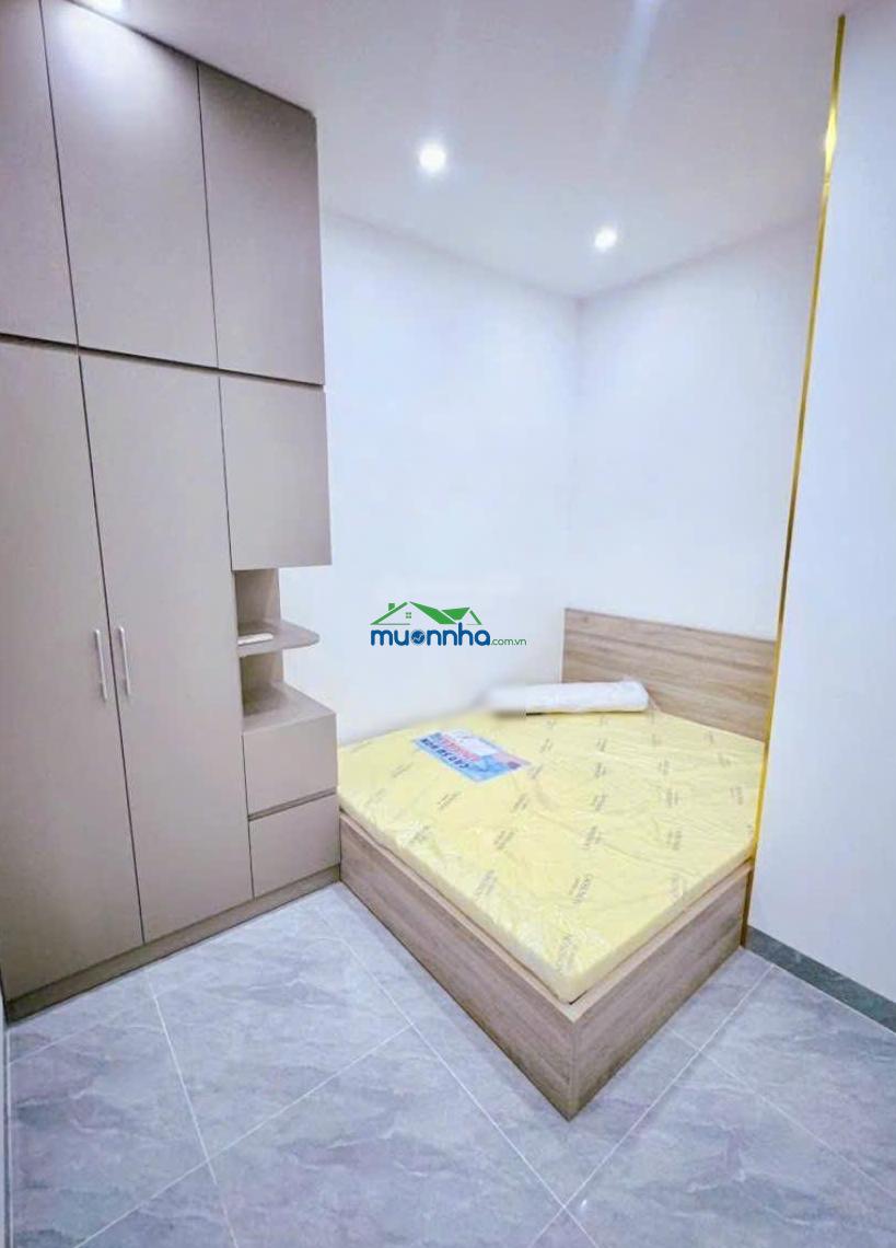 Giảm 200tr bán nhà 1 trệt 1 lầu đường số 2, p. 3 gv, có giếng trời thoáng mát, shr-giá 3,75 tỷ(tl)