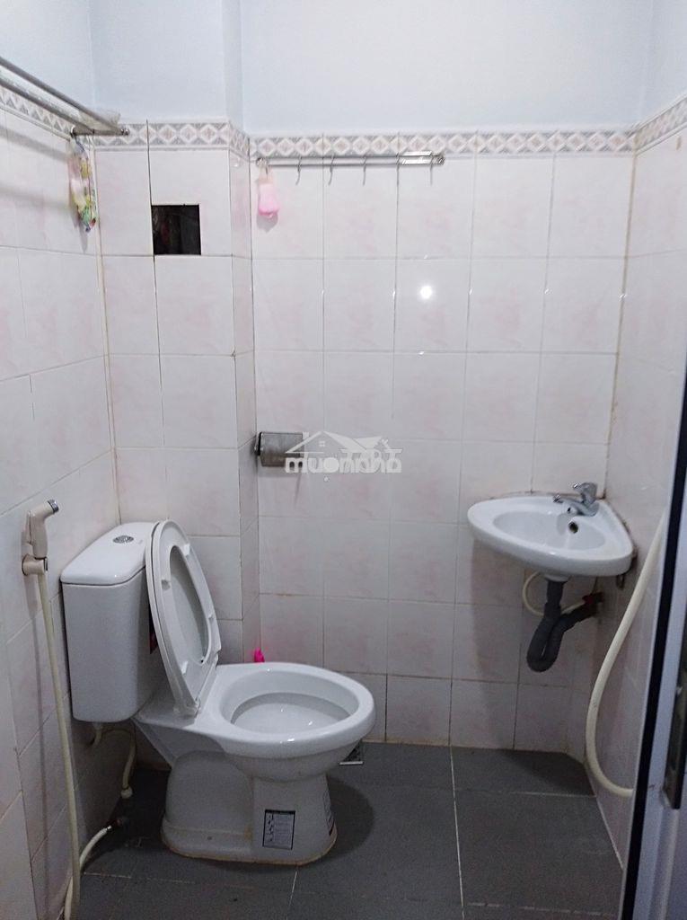 Phòng trọ giờ giấc tự do quận 5 trần bình trọng 2tr9/tháng - 2