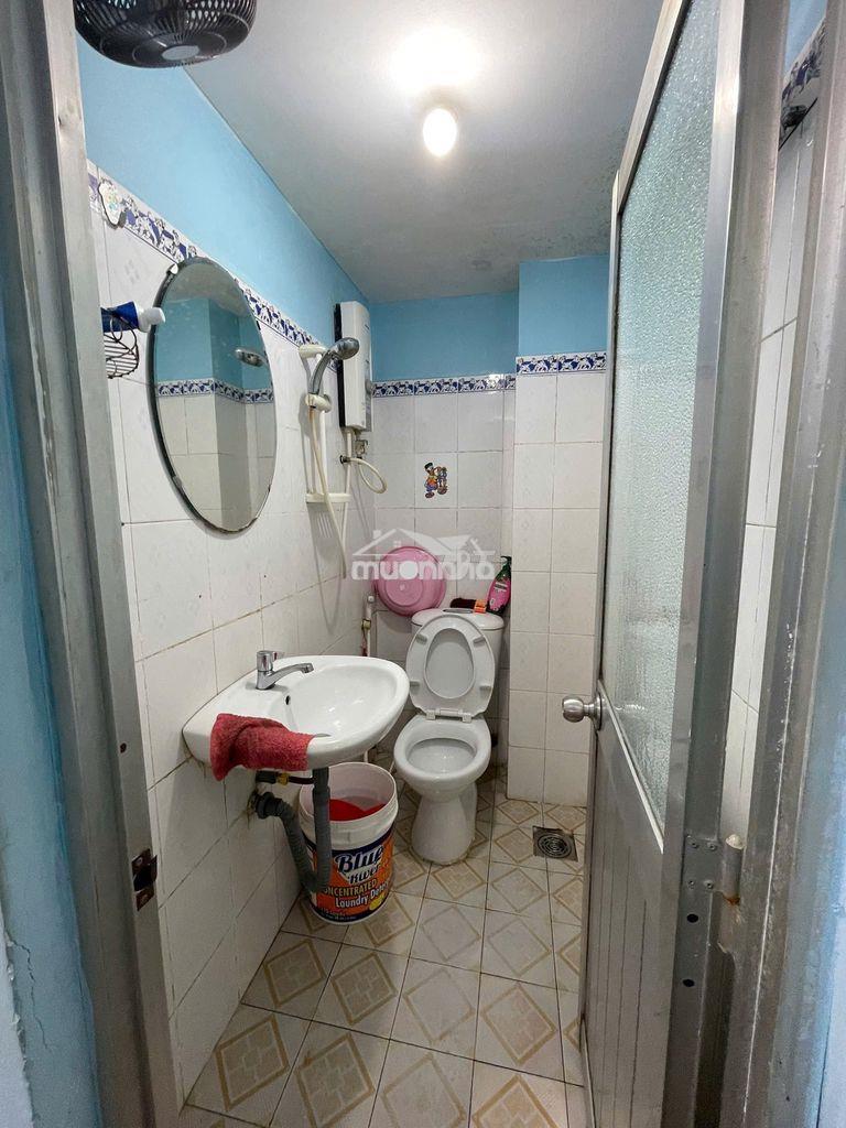 Cho thuê nhà sẵn nội thất 3pn đường xvnt hướng 2 chiều. giá 9tr/th - 2