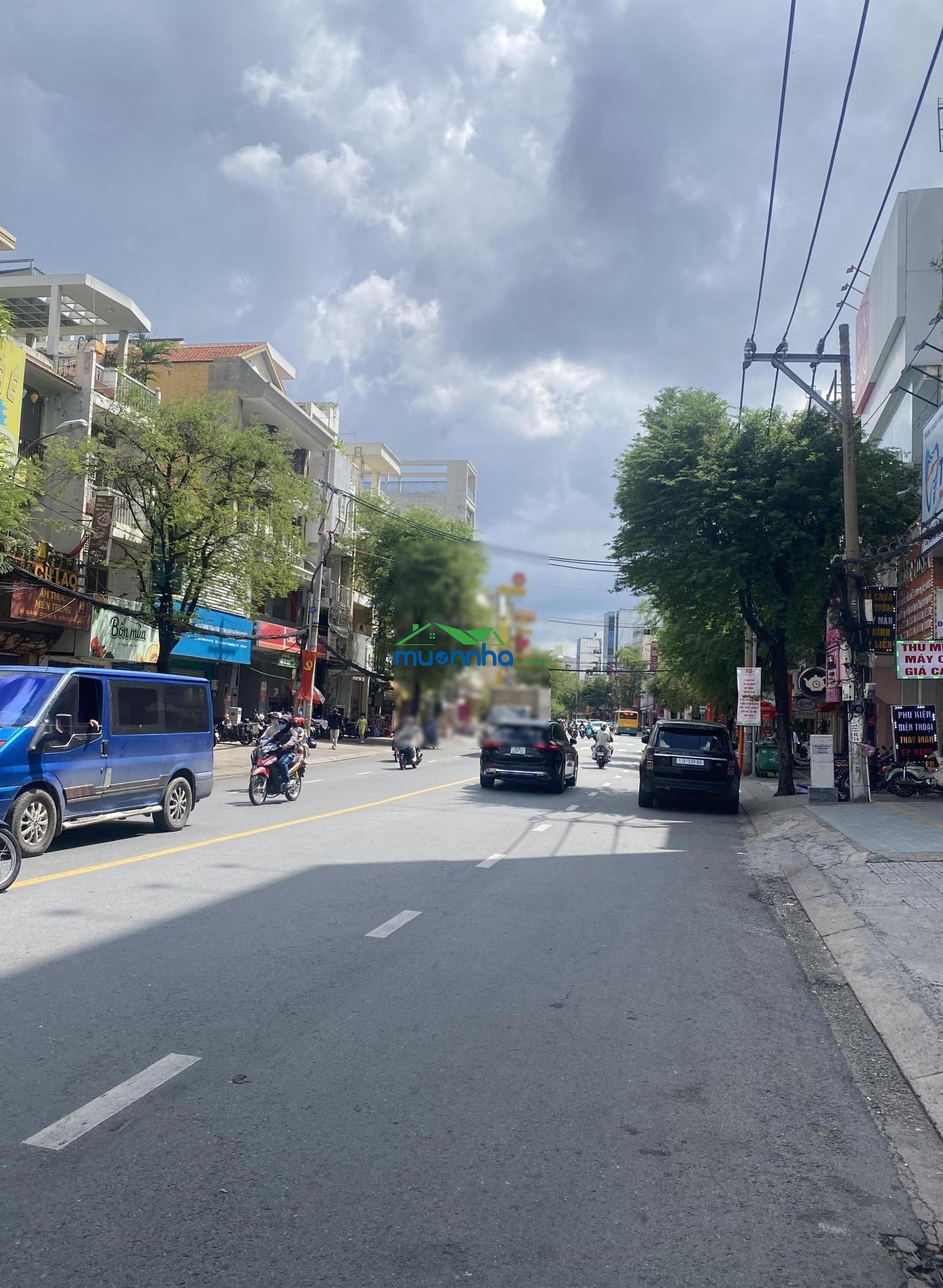 Nhà đẹp 7,9 tỷ ngay hàng xanh, phân lô 4x13m, 3 tấm btct-hxh - 2