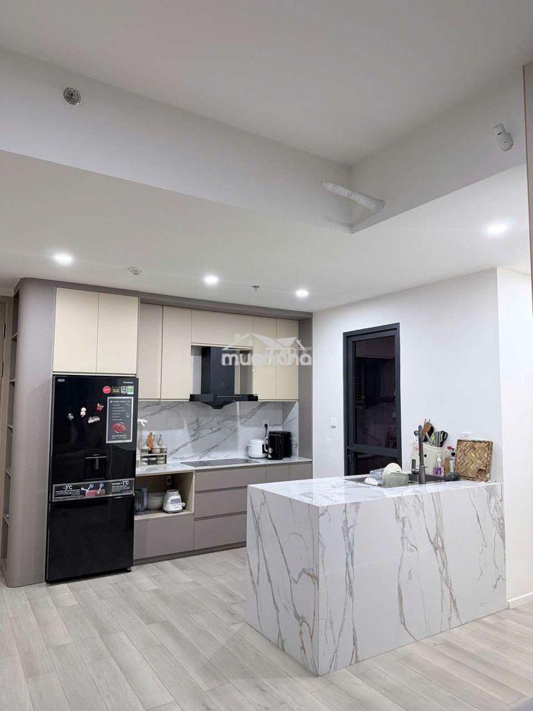 Cho thuê 2pn toà e2 full nội thất xịn 16tr tl free phí ql lumier q9 - 2