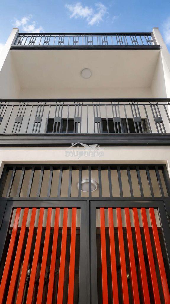 5 tỷ(40m2) 3 tầng mới ở ngay, hẻm thông, tt tân bình