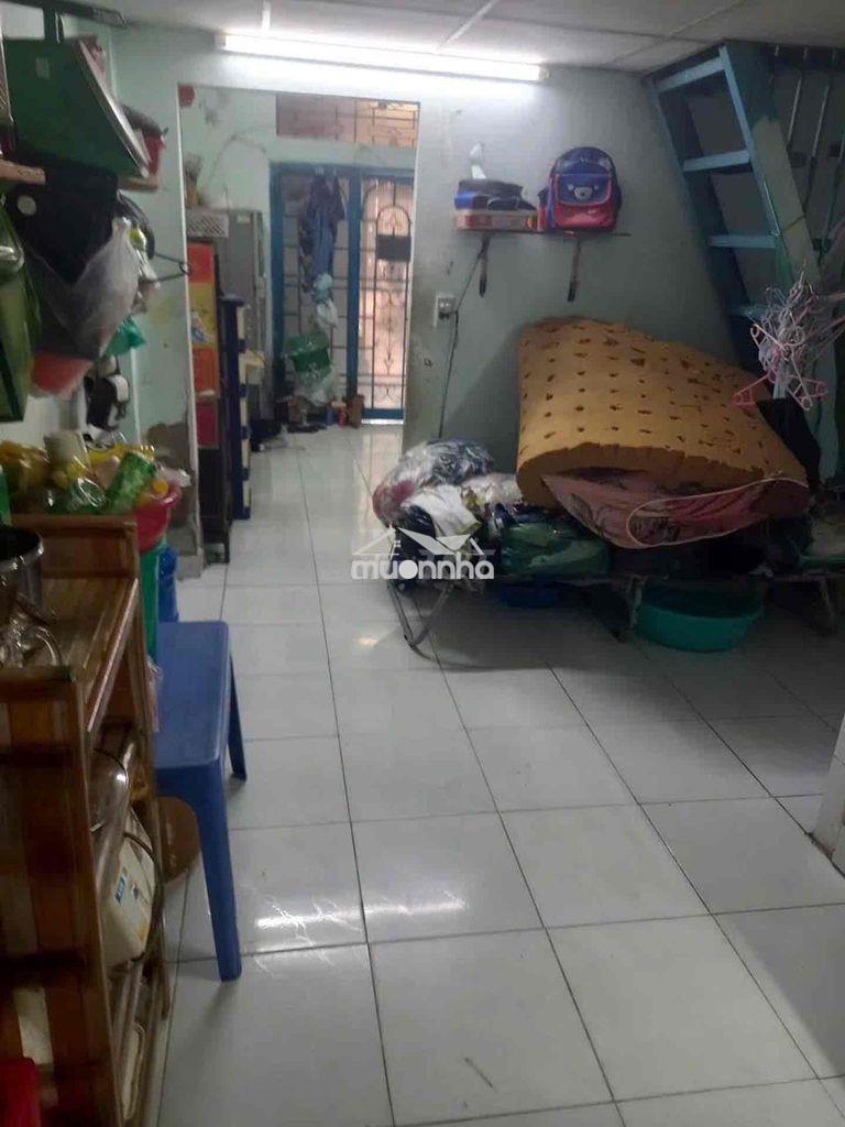 Nhà cũ tiện sửa chữa sổ hồng riêng giáp quận 7 - 2