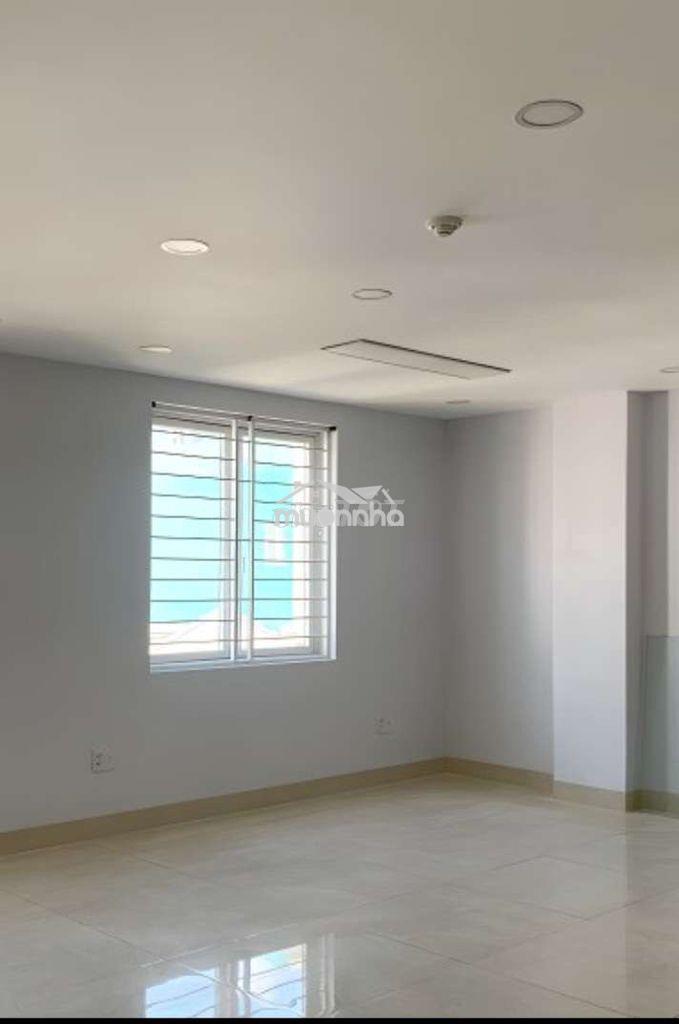 Văn phòng khu k300,giờ tự do 24/7, giá 9,5 triệu(40m2) tòa nhà c18, tb - 3