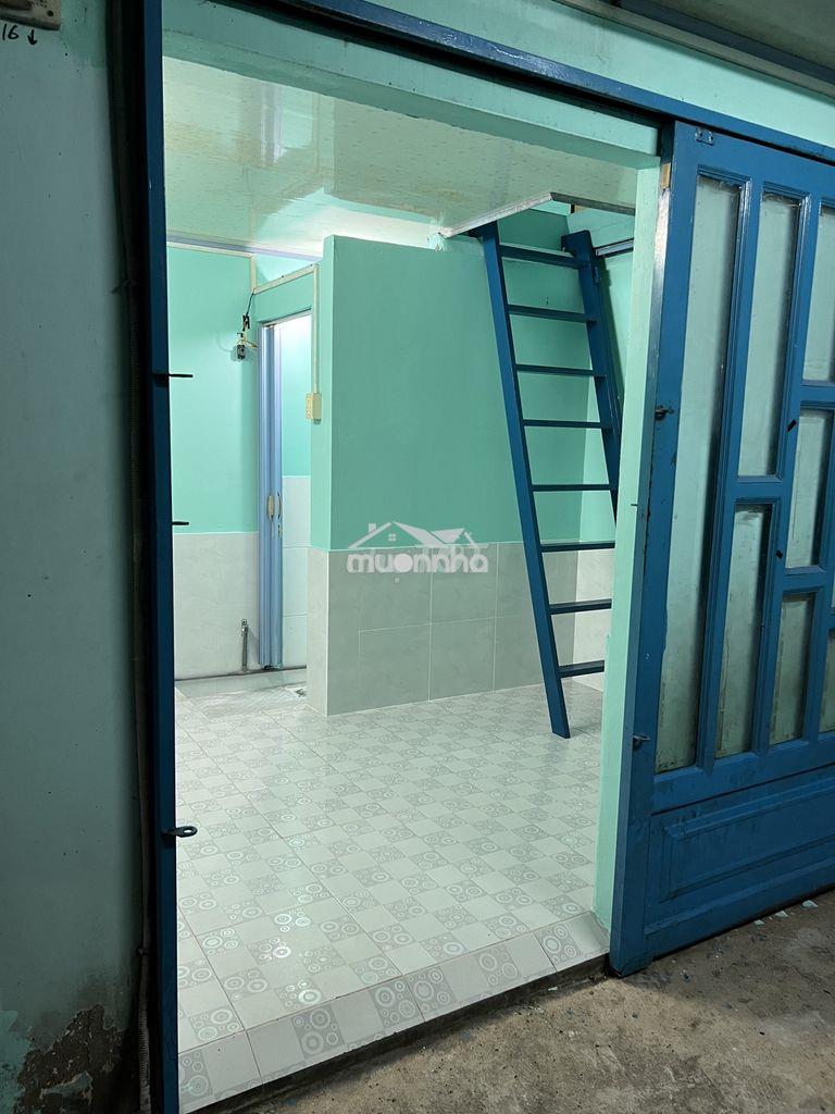 Cho thuê nhà, dt 20 m, khu an ninh, có máy lạnh, gần chợ, nhà mới 