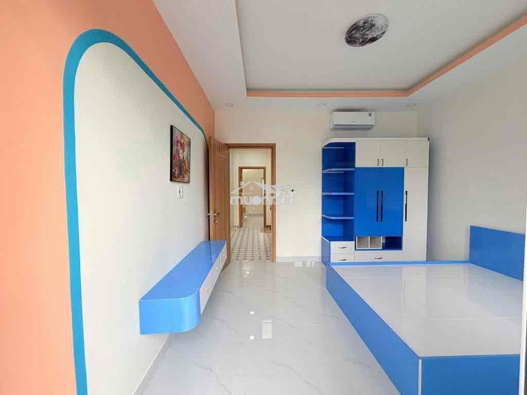 Nhà sát kề đầm sen mới xây còn mùi sơn - 56m2 vuông vức nhỉnh 5 đồng - 3