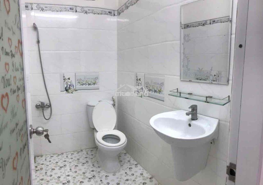 Phòng ban công 25m2 nguyễn tư giản p12 gv có máy lạnh tủ áo máy giặt - 3