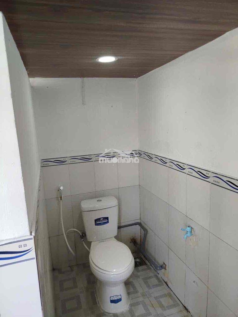 Phòng có gác sẵn máy lạnh ngay gần nhà thờ phaolo - 4