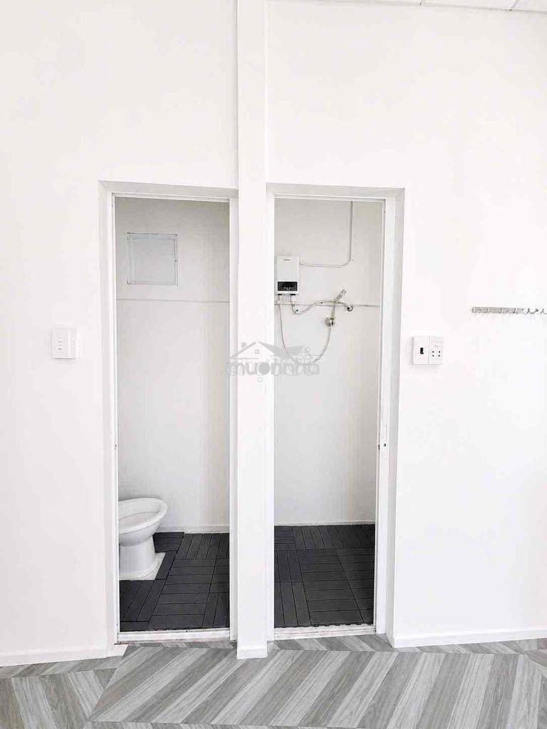 1 phòng ngủ, 1 phòng khách, ban công 5tr5 ngay sân bay full nội thất - Ảnh 4