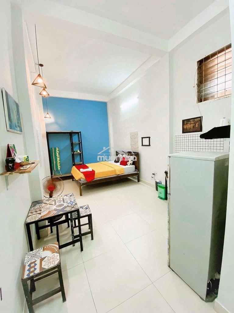 Studio siêu rộng + thang máy + nội thất đầy đủ + sát vòng xoay đbp
