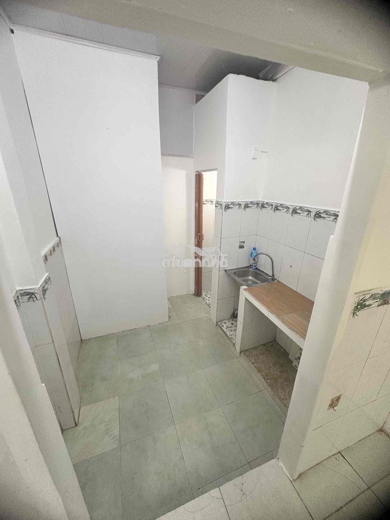 Nhà nguyên căn 6tr cọc 1 tháng - 3
