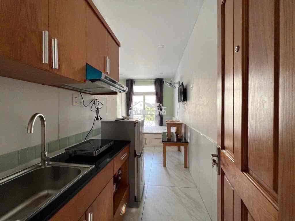 Căn hộ ban công/ cửa sổ full nội thất, máy giặt riêng, thang máy ở q4 - 3