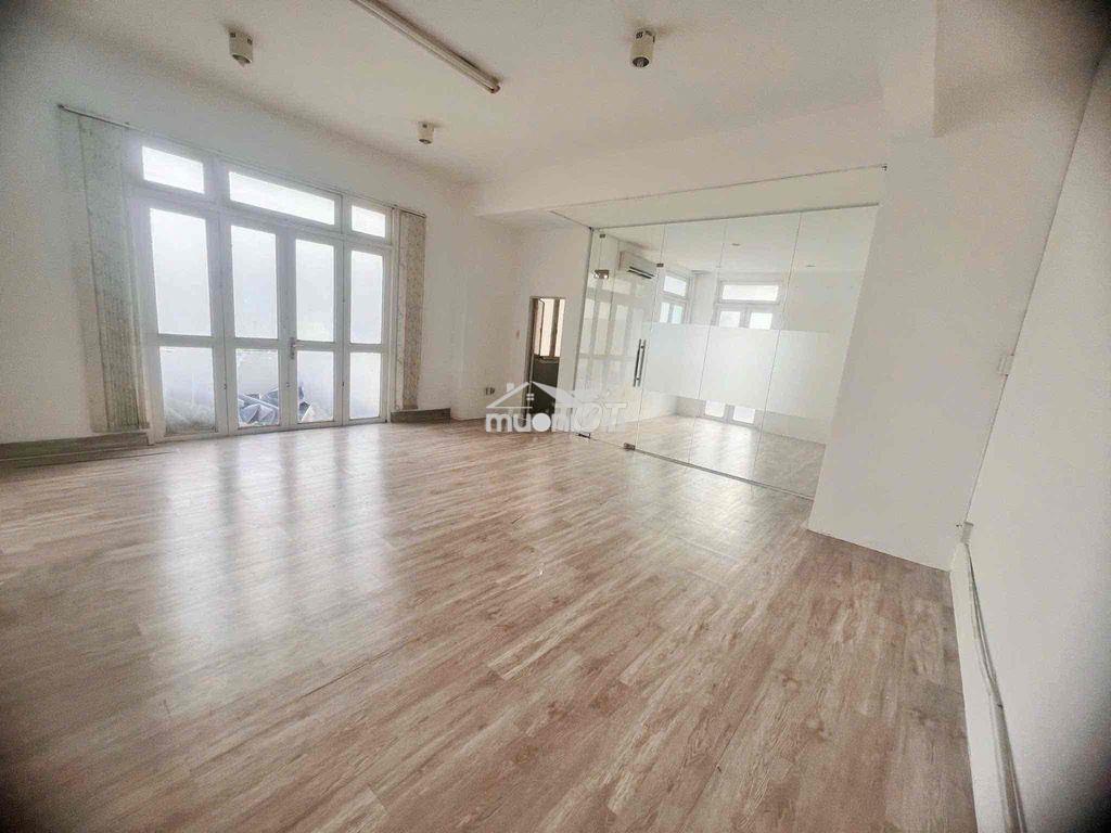Cho thuê văn phòng 60 - 90m2 ở căn góc khánh hội q.4 giá chỉ 15tr - 4