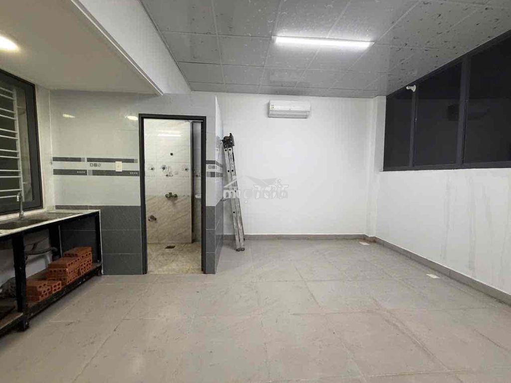 Trống sẵn 2 phòng cửa sổ mới kengg ngay phạm thế hiển f7 q8 - 3