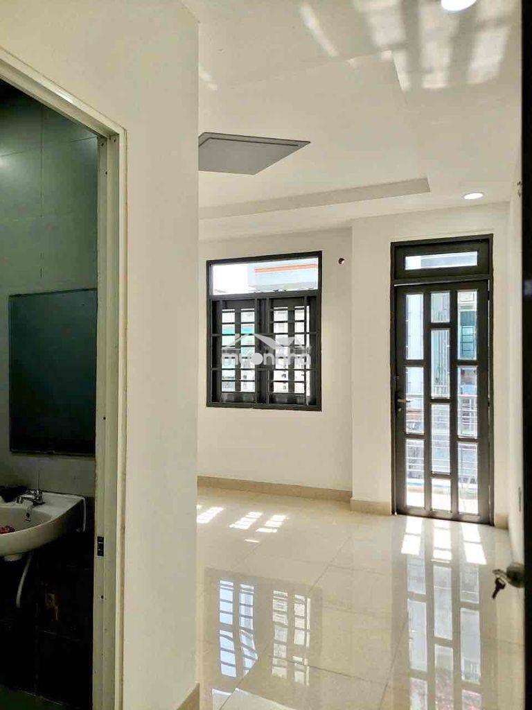 Nhà thuê, 1 trệt 1 lầu 2pn/2wc đường chiến lược, bình tân - 3