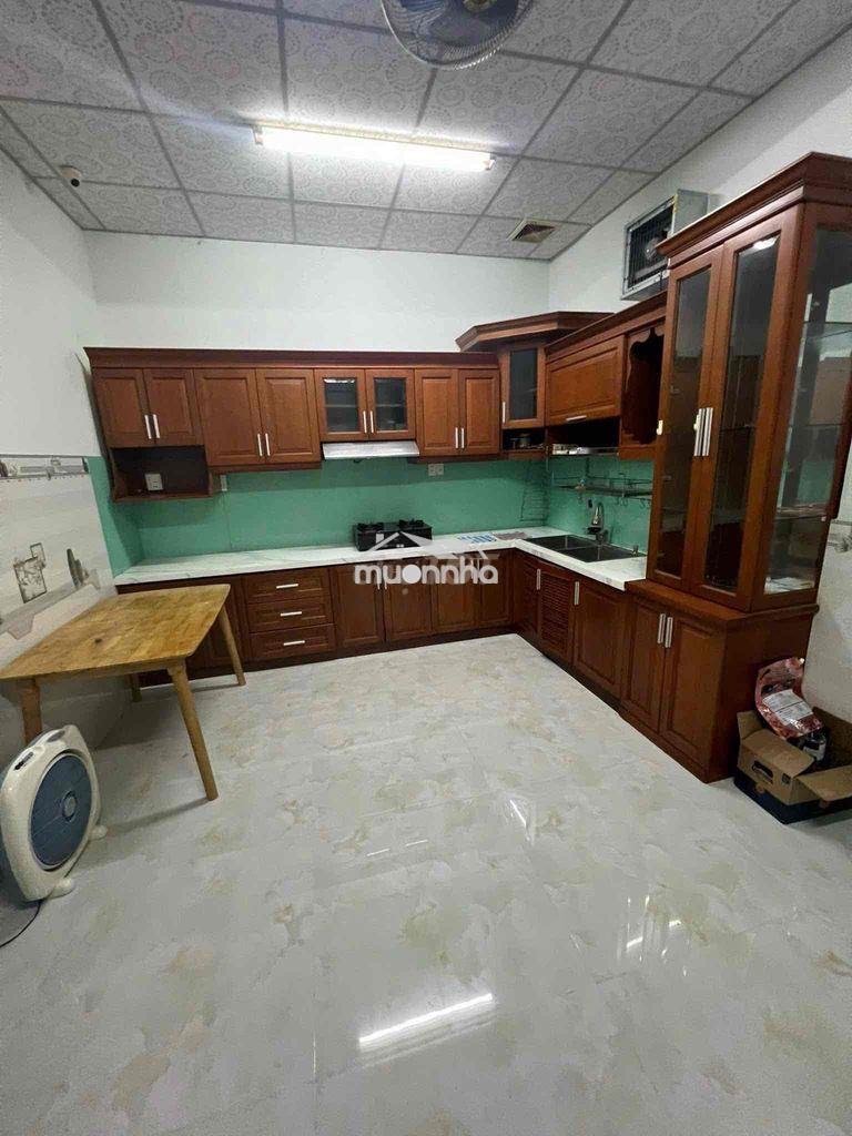 Cho thuê nhà góc 2mt hẻm đồng đen 5x18 trệt lửng lầu 3pn - 4