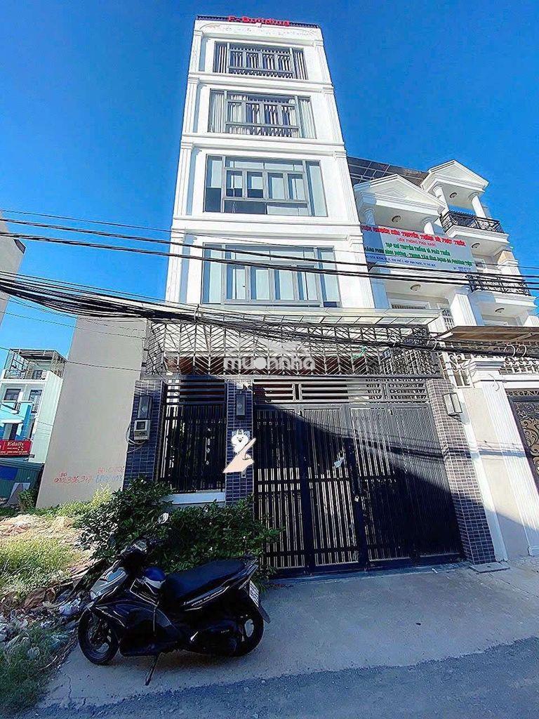 👉Toà nhà hầm + 5 tầng ngay ngã 4 bình phước