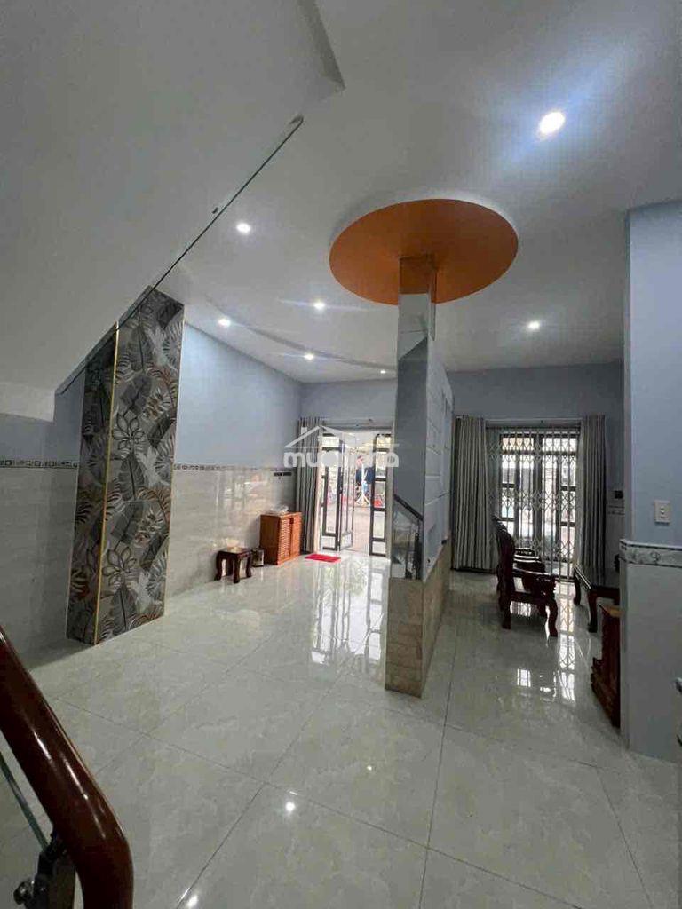 Cho thuê nhà 1trệt 2lầu ( full nội thất ) - p.quyết thắng - giá: 9tr - 2