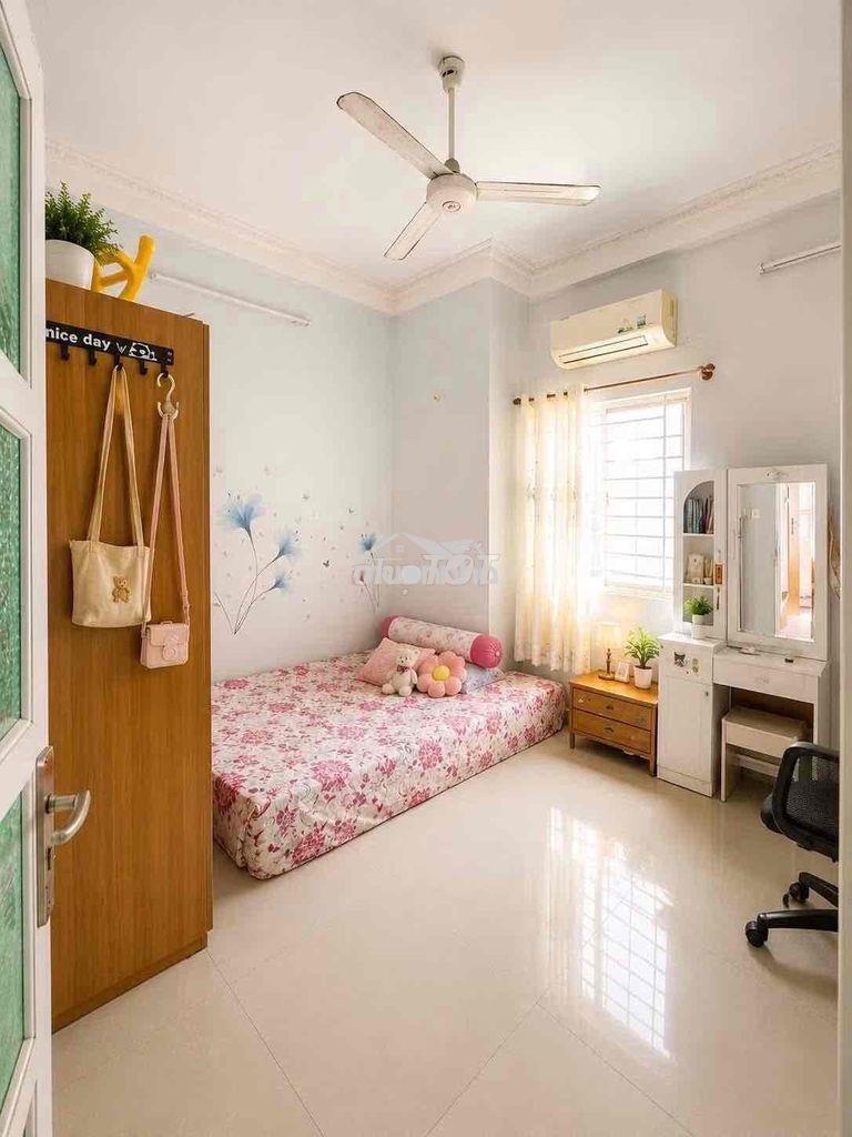 Nhà 3 tầng 52m2 hẻm xe hơi sát mặt tiền dân trí cao chủ đi định cư - 2
