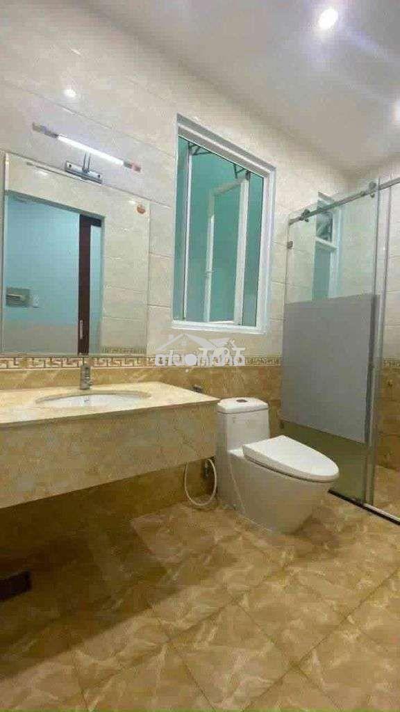 4 x 18m 4 phòng sát ủy ban quận 11 - 3