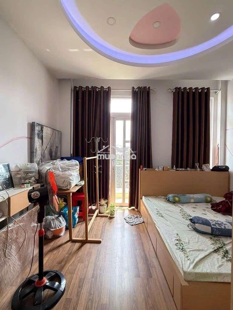 Cần bán gấp nhà đường hậu giang - phú lâm - dt 50m2 4 phòng - 2