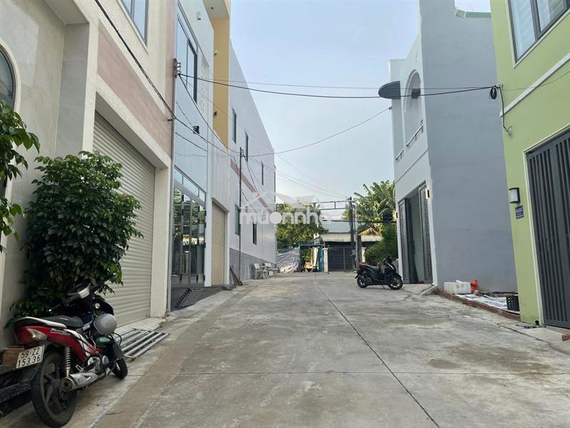 Bán nhà 1 trệt 1 lầu ngay trung tâm kp2 trảng dài giá chỉ 3tỷ390
