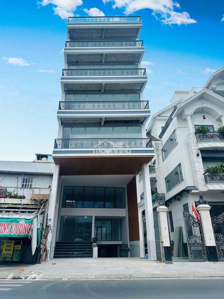 Dt 8 x 25m 1 hầm 6 lầu thang máy pccc đạt chuẩn ( sàn trống suốt )