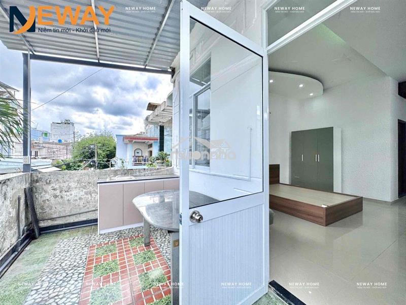 Cho thuê studio tách bếp, sân thượng riêng full nội thất, nhà mới tinh