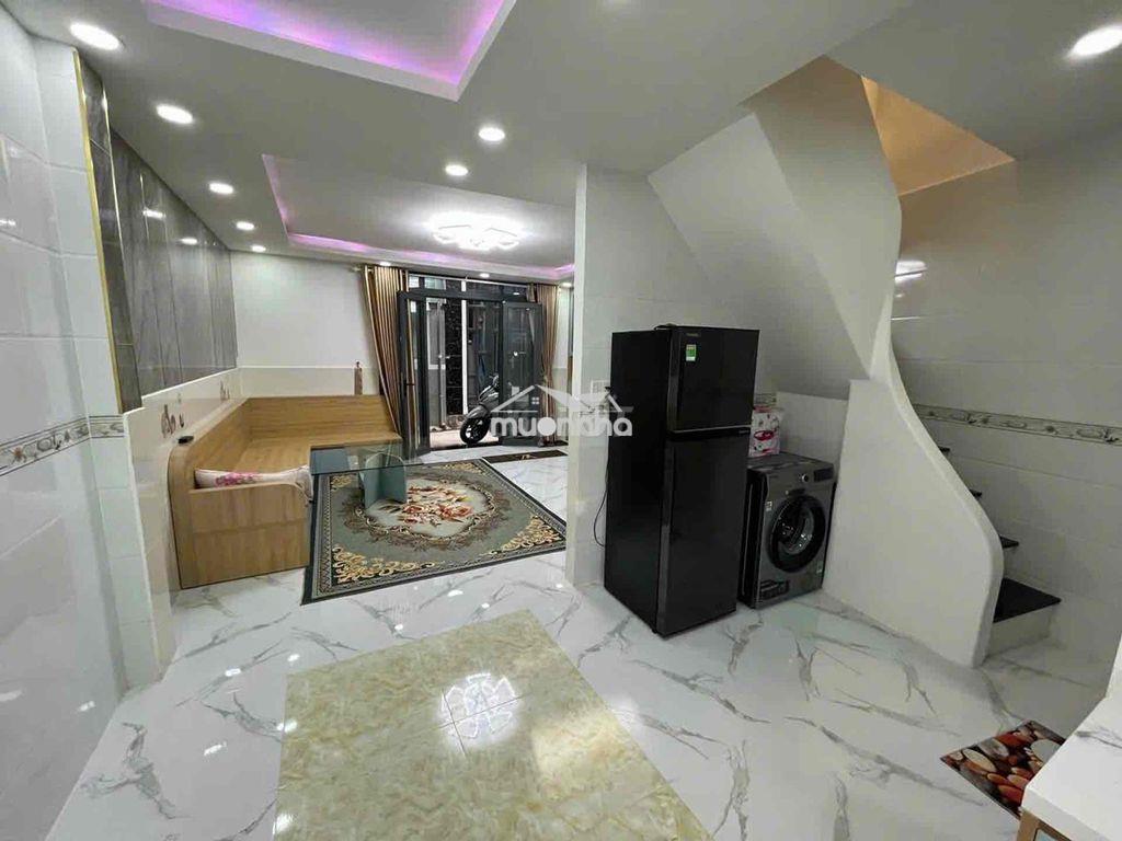 Nhà mới tinh - full nội thất - chỉ xách vali vào ở ngay - 5,7 x9,5m - 2