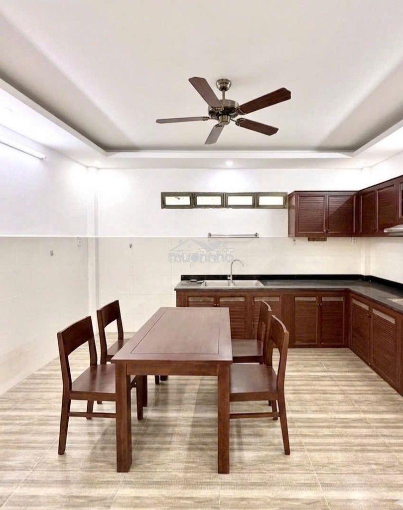 Gấp 86m2 x 2 tầng (ngang lớn) - xe hơi đậu cửa, ngay ngã tư phú nhuận - 2